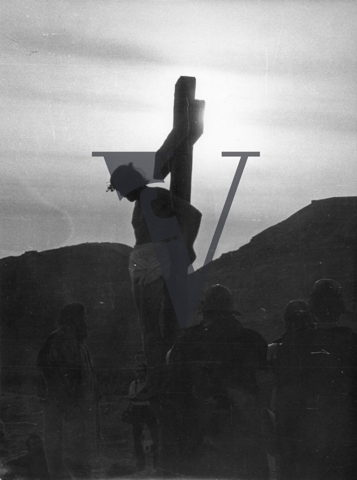 The Gospel Road, production stills, Johnny Cash, Robert Elfstrom, Jesus, on crucifix, black and white.